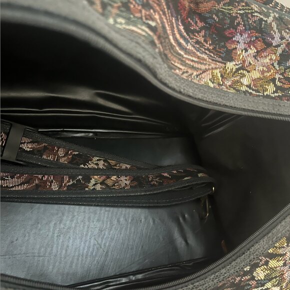 Vintage 1980s Jordache Floral Weekender Bag, Timeless Aesthetic Tapestry Duffle - Picture 6 of 8